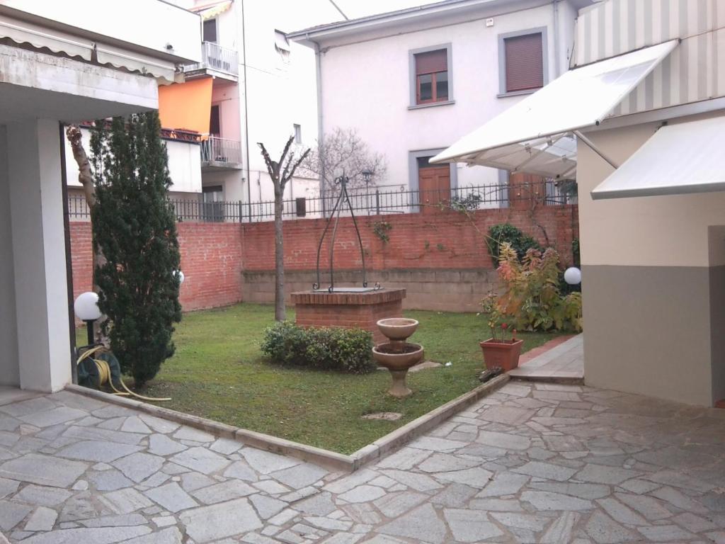 Tarussio Hotel Arezzo Exterior photo